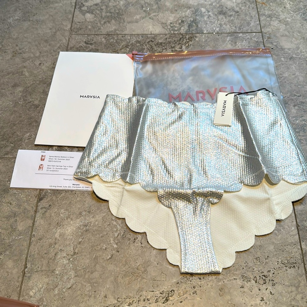 Marysia.NWT. Santa Monica Bottom Silver M.